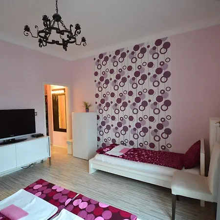 Pulse Jackquaters דירה