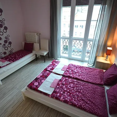 Διαμέρισμα Pulse Jackquaters *