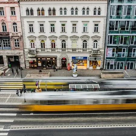 Pulse Jackquaters Διαμέρισμα *