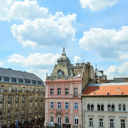 Pulse Jackquaters Lägenhet Budapest